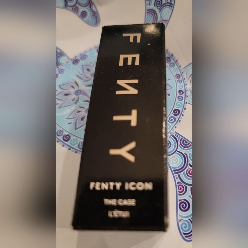NEW FENTY BEAUTY ICON LIPSTICK CASE METALLIC.